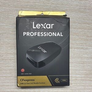 Lexar Professional CFexpress Card Reader 3.2 usb new in box